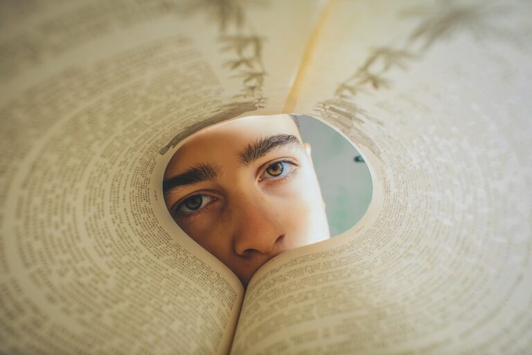 eyes, boy, book-4505196.jpg